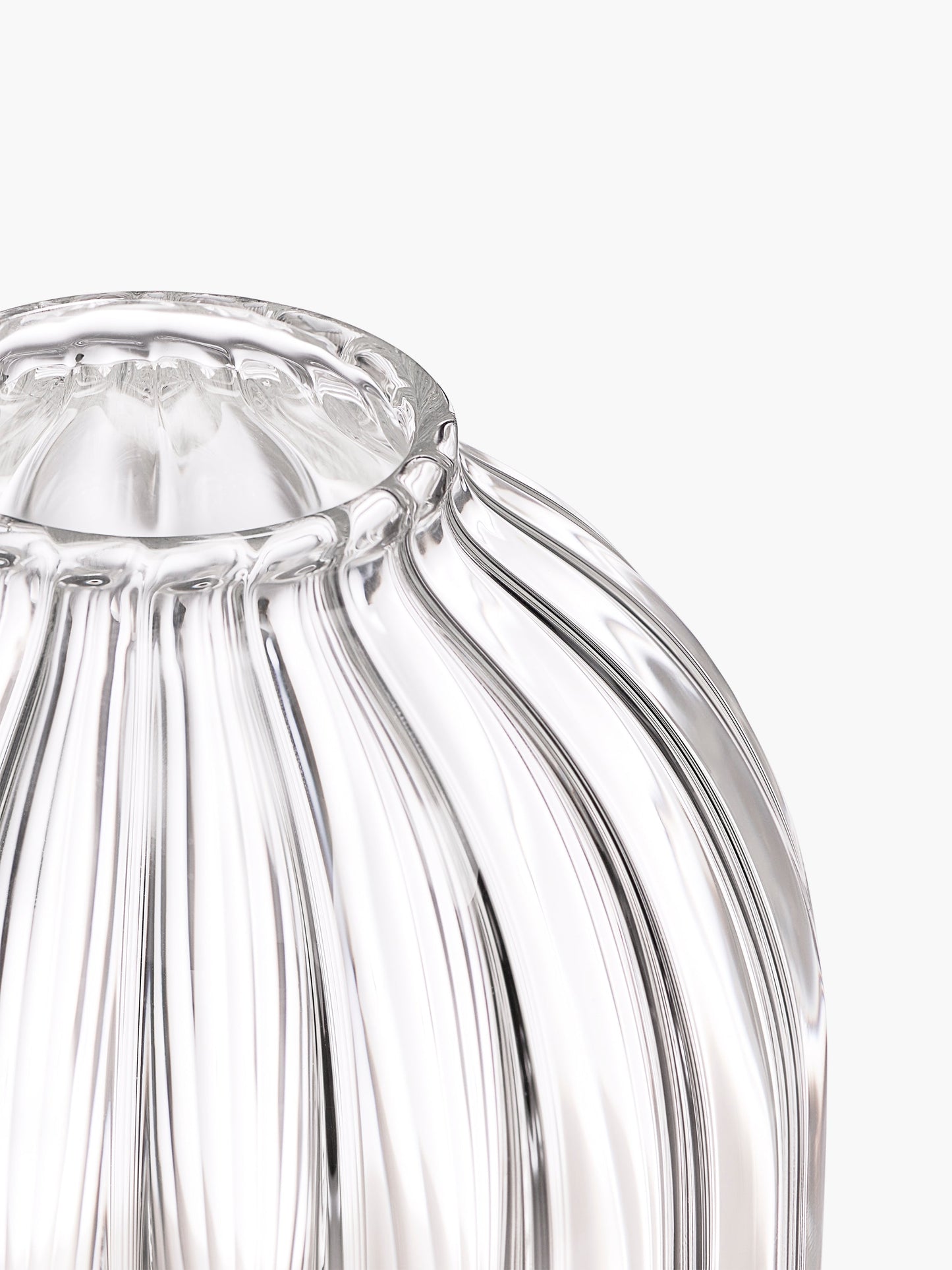 Ribbed candle holder - For classic candles